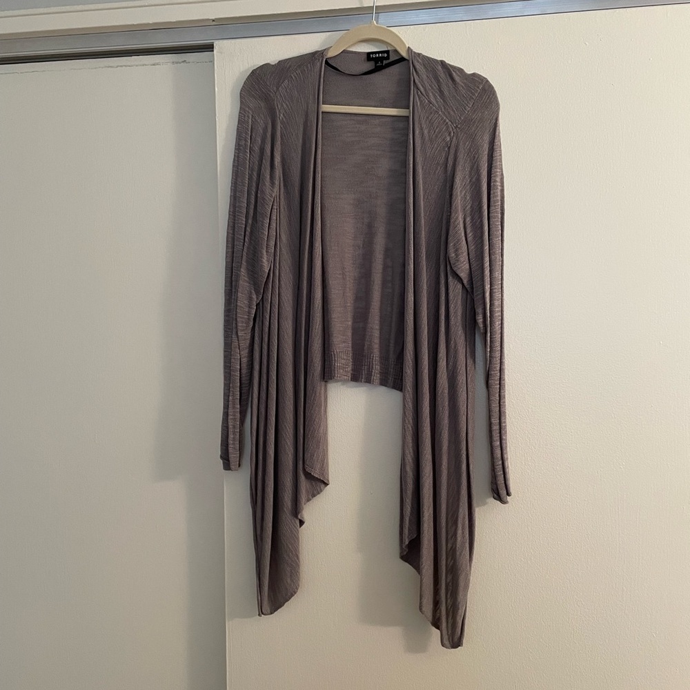 Torrid gray sweater (shorter in the back, drape front) size 3